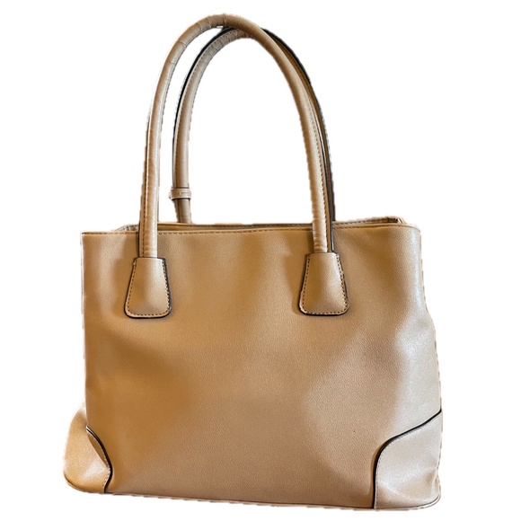 Tan bag - Picture 2 of 11